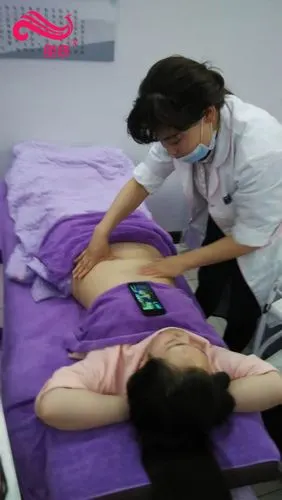 学习美容按摩腹部减肥手法