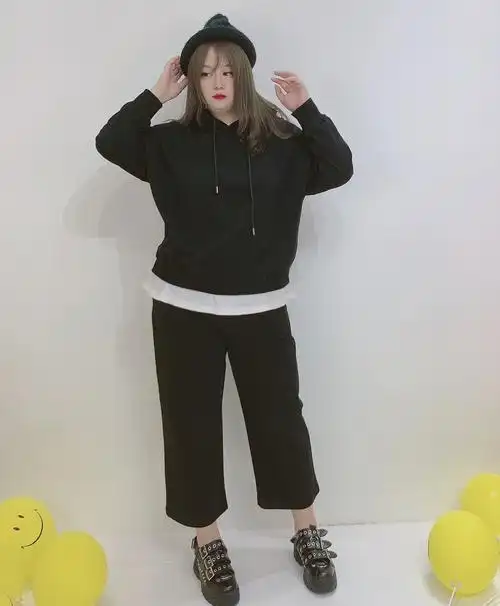 一折女装卫衣九分_2019新款秋季加大码女装200斤胖mm连帽卫衣 九分阔