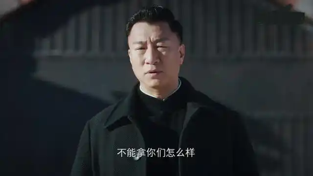 孙红雷《新世界》饰演的金海,为兄弟散尽半生家财,却1举3得