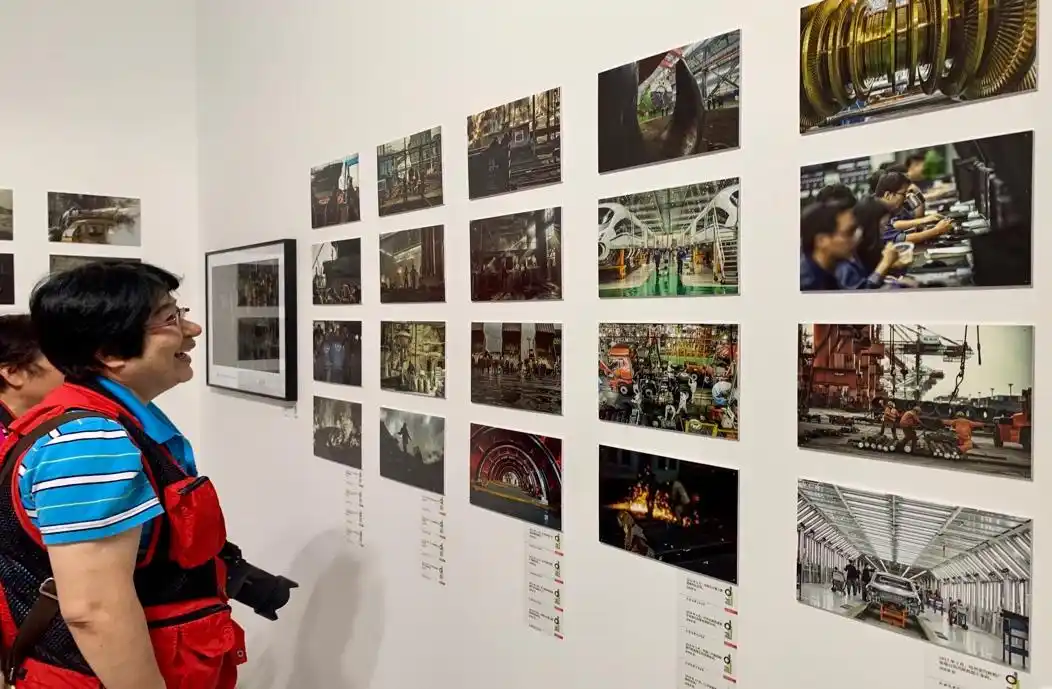 第27届全国摄影艺术展览暨首届潍坊国际摄影周在山东潍坊开幕