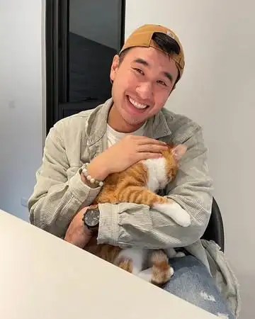 林曜晟(博焱)出道约13年,曾是男团「武虎将」成员之一,退团后陆续转往