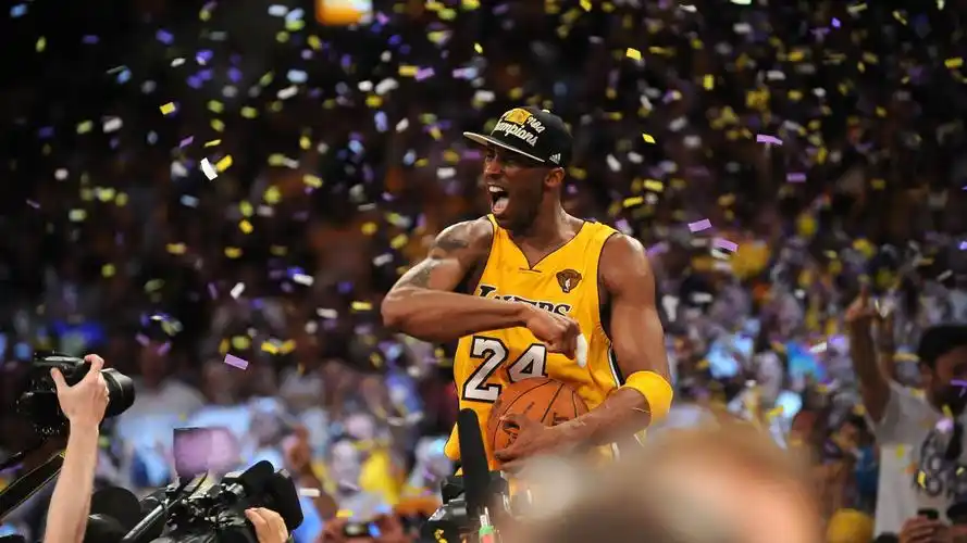 书生勇男元气壁纸>电脑静态壁纸>电脑静态壁纸>体育 nba 科比 湖人