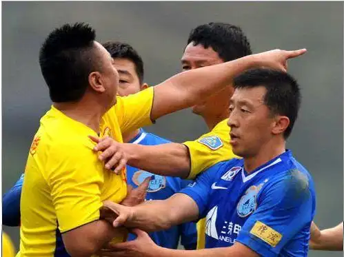 缝百针不用麻药!3个字让范志毅乖乖听话