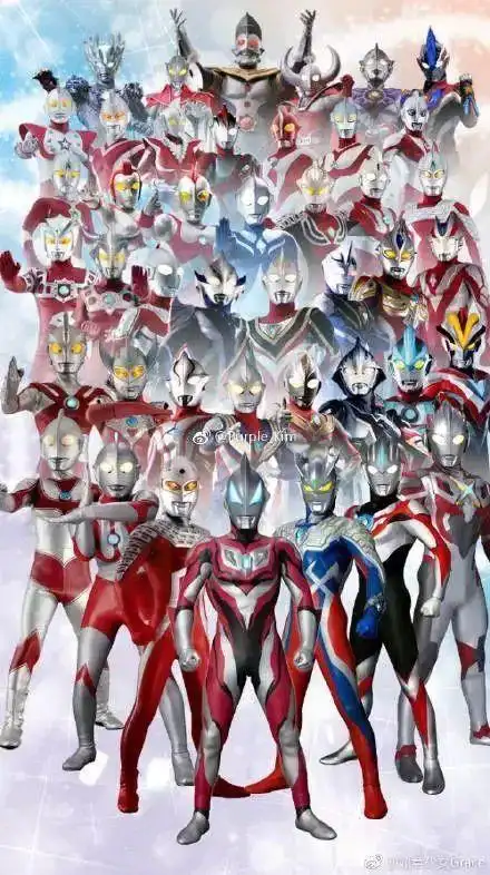 来自评论的网友贴的奥特曼全家福