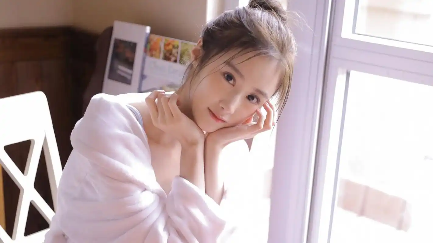 清纯美女模特壁纸10