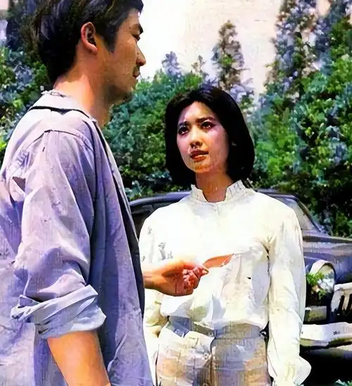 女儿国国王朱琳71岁身材苗条风韵犹存与二婚老公丁克16年