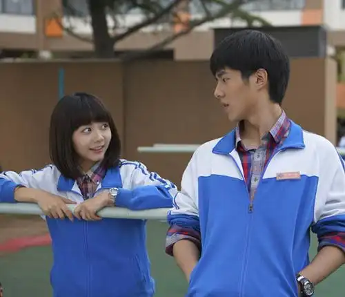 【图】谭松韵爱与年龄无关喜欢暖男 表示想与李易峰演兄妹