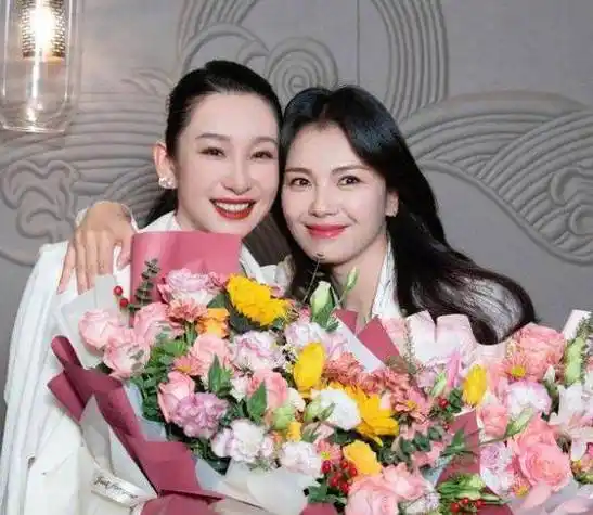 原创刘涛整形似韩星婚姻现危机为夫还债多年后终于清醒了