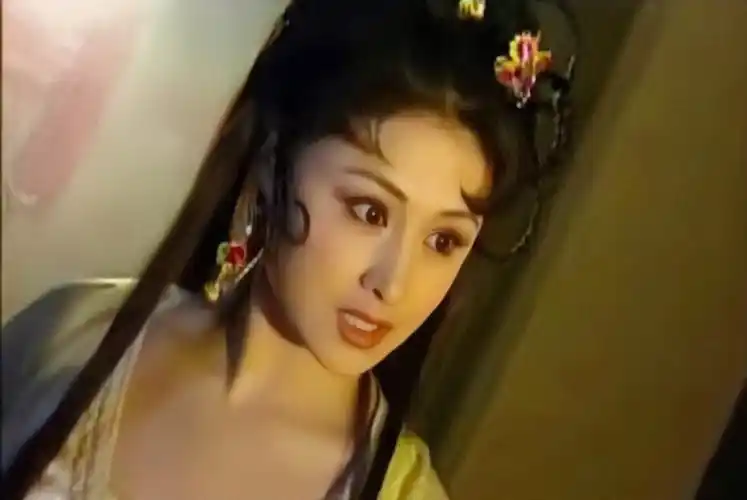 《西游记后传》里面,于月仙在里面出演了一个经典的妖女形象,秀气精致