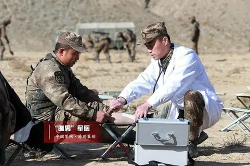 "暖男"军医党永进 他是训练场上最了解战士伤痛的人