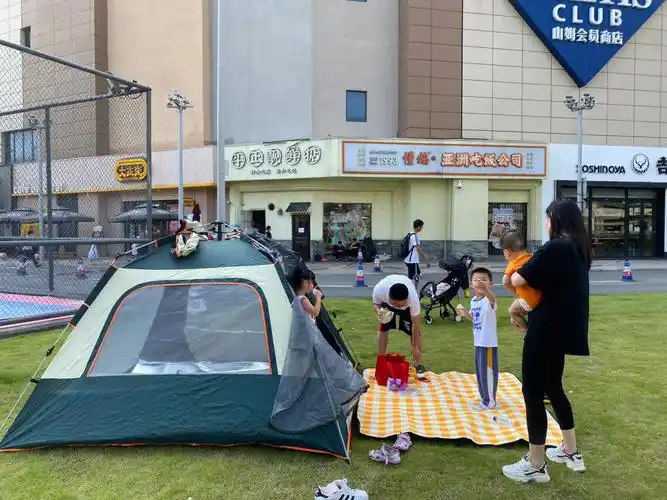 521帐篷都撑单山姆门口了