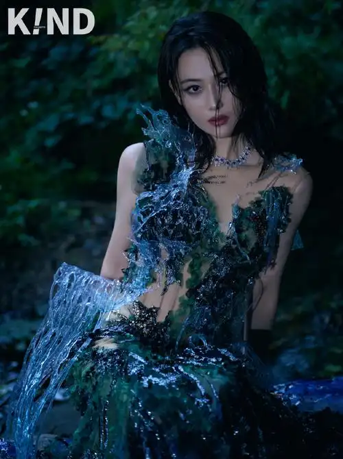 k!nd magazine##张馨予山野秘境大片