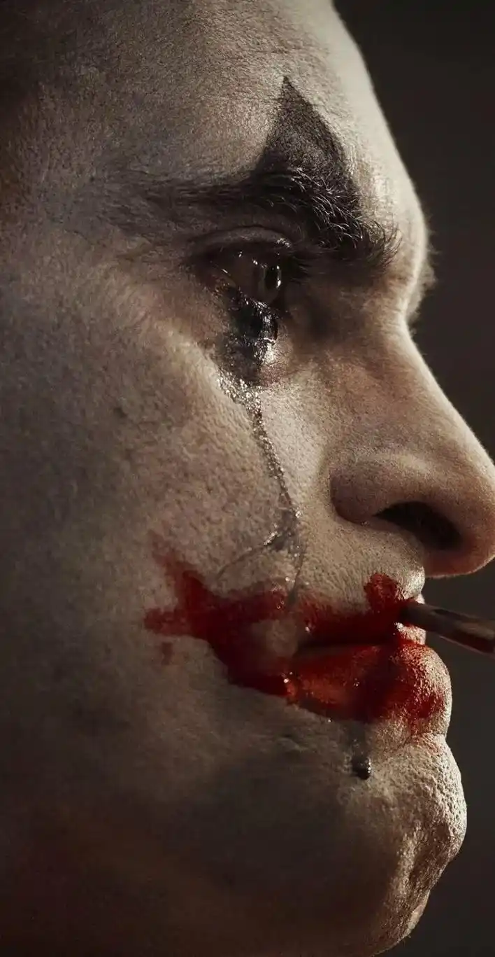 杰罗姆小丑壁纸一半哭一半笑 - 抖音