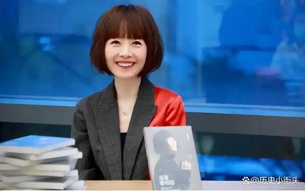 央视一姐到查无此人53岁的鲁豫终于落得今天这个结局