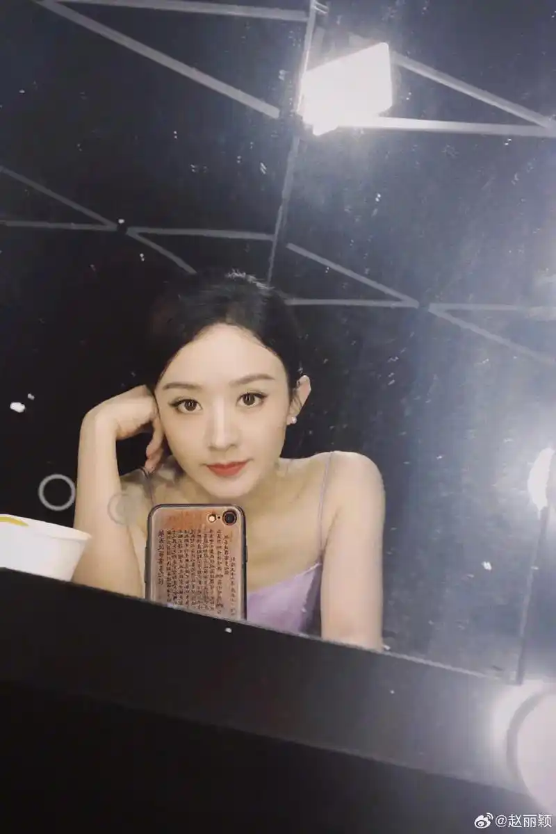 赵丽颖  可爱的颖宝宝 o o 尊嘟假嘟 - 抖音