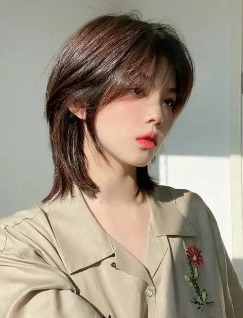 日系锁骨短发
