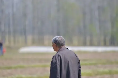 其它 我的美篇 写美篇看着四叔的背影,就特想老爸