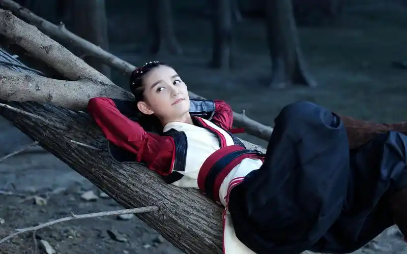 蒋依依 反串个人向|哪吒 又帅又燃打戏|明月天涯 踩点_哔哩哔哩 (゜