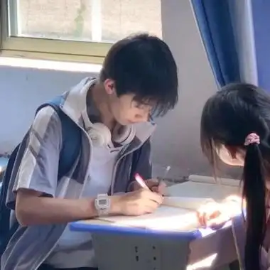 学院风让人无法阻止爱意的情头