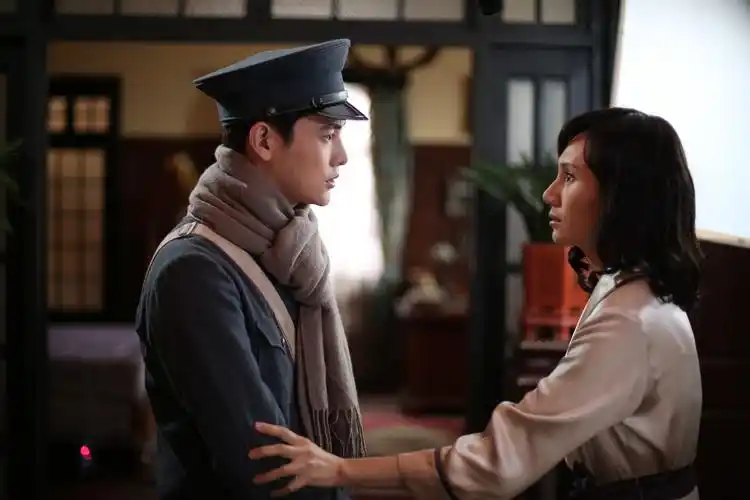 《锋刃》孙坚袁泉乱世烽火情感动观众