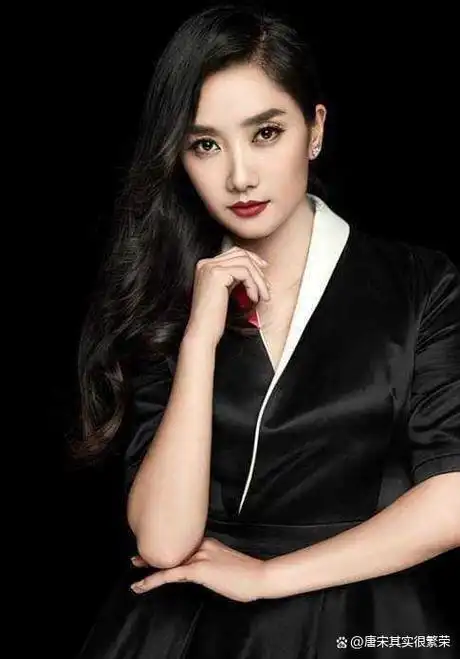 凤凰传奇玲花:曾毅不是我老公,没有他我还只是个电器推销员