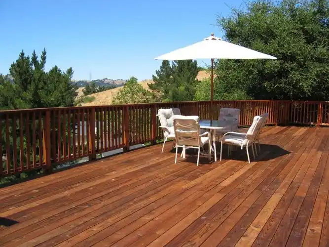 防腐木户外平台