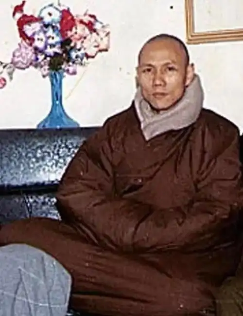 黄元申演霍元甲爆红与赵雅芝传绯闻遁入空门后神秘至今