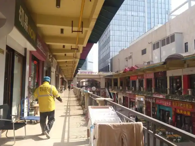 郑州金水万达金街生意惨淡