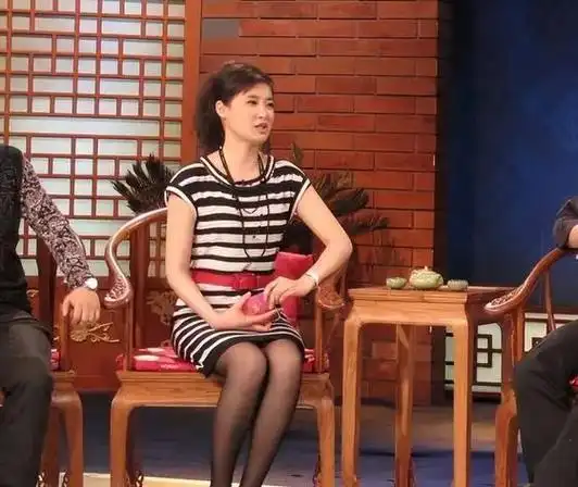 桑晨在工作岗位兢兢业业30年零失误敬业精神值得学习