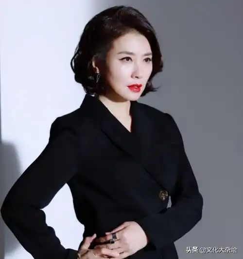 李一花:从二婚失败无戏可拍到霸屏,人生最大的幸运是遇到金成玲_网易