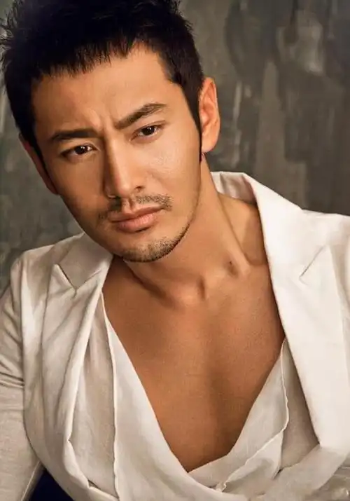 堪称大孝子的4位男明星,周杰伦上榜,而他把钱都给母亲管理!