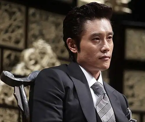 【图】特种部队2白幽灵扮演者李秉宪获赞 演反派露肌肉_欧美片场_电影