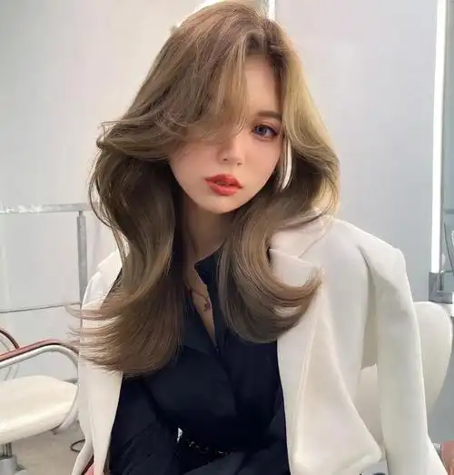 中长发发型有哪些,中长发发型有哪些女生(最好看的中发)