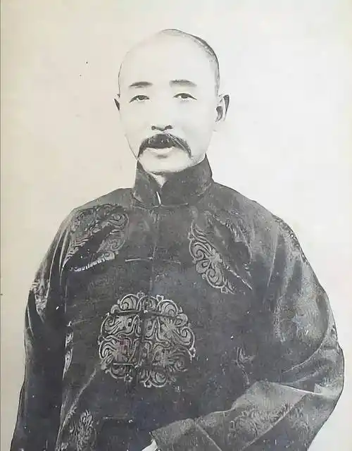 如果张作霖在上海,他敢惹杜月笙吗两人对比实力差距很大_张学良_东北