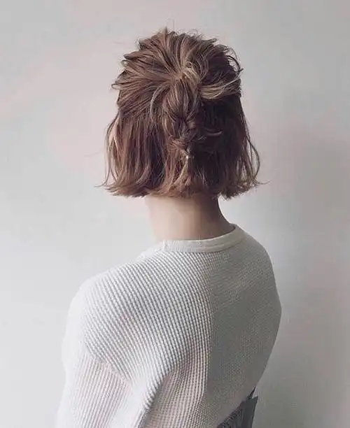 扎半头丸子头,短发这样扎减龄又可爱|短发|可爱_新浪新闻