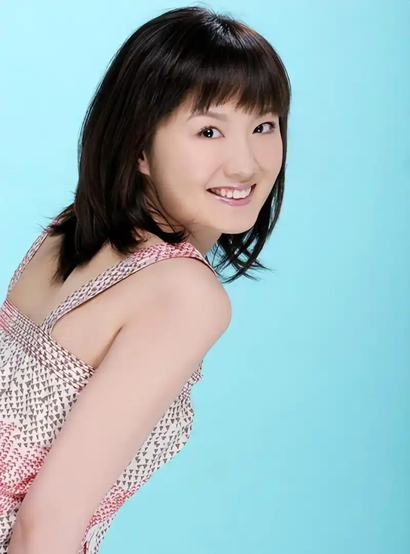 蒋小涵:事业与家庭的平衡之道 蒋小涵,一个充满才情与激情的女性,她的