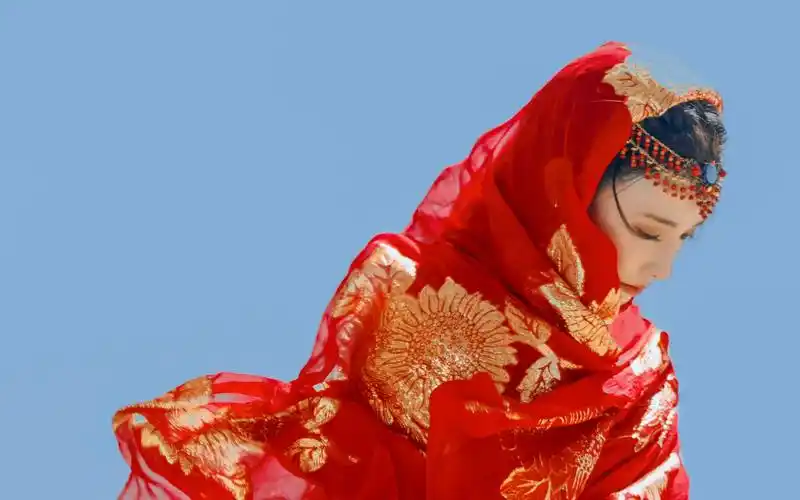 李承鄞视角解说《东宫》:与小枫初见时,唯那一抹红美得惊心动魄