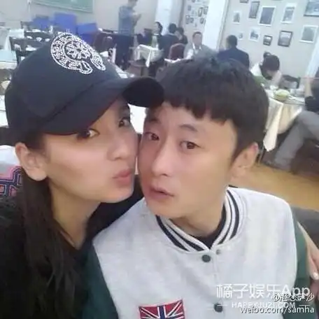 两个人之后火速离婚,2015年时刘浩泉嫁给了前国脚徐亮.