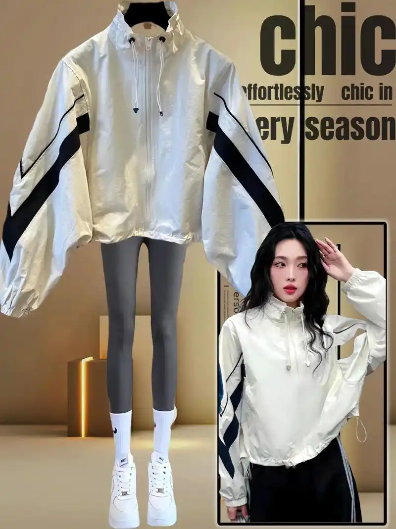 时尚冲锋衣.今年太流行冲锋衣外套了,这件衣服太好看了,经典的 - 抖音