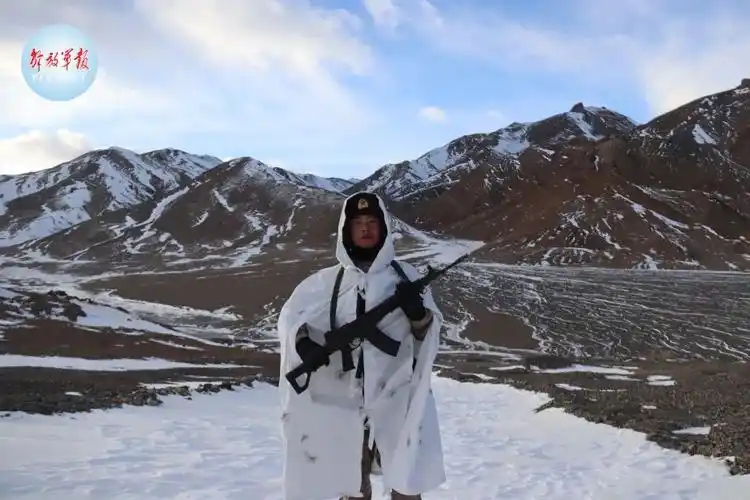 这是咱中国军人的"年"!