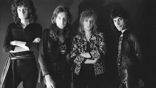 p>皇后乐队 i>(queen) /i>,英国摇滚乐队,1971年在英国伦敦成立,由 a