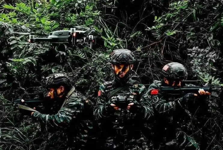 武警部队的21式作训服换上了看看帅不帅