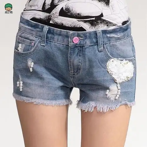 废弃破旧牛仔裤改成时尚短裤 长牛仔裤改短裤素材大全