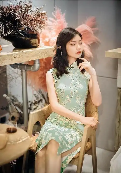 今夏流行的是"旗袍裙",真优雅