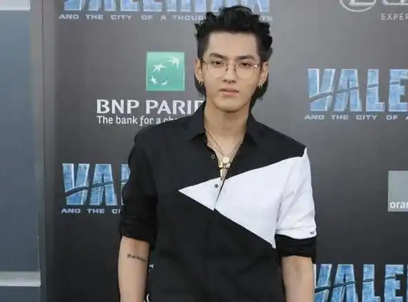 吴亦凡入狱两年再上热搜,背后勾当令人发指!