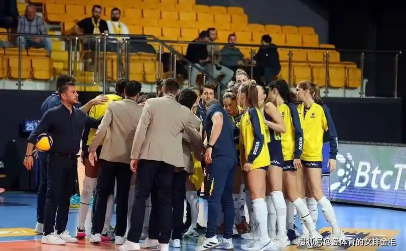 本场比赛,费内巴切的俄罗斯主攻小彩娃发挥特别出色,拿下全场最高分26