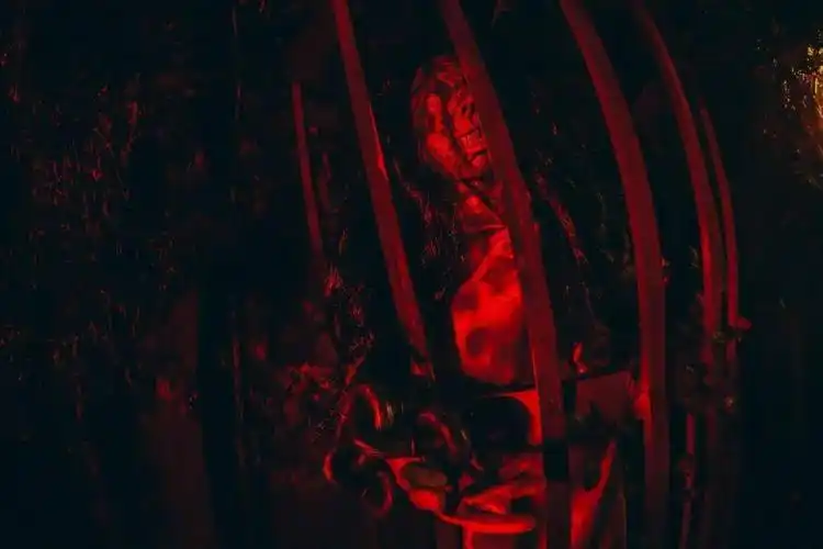 八大鬼域水上鬼屋狂欢巡游万圣节最疯玩法全都有