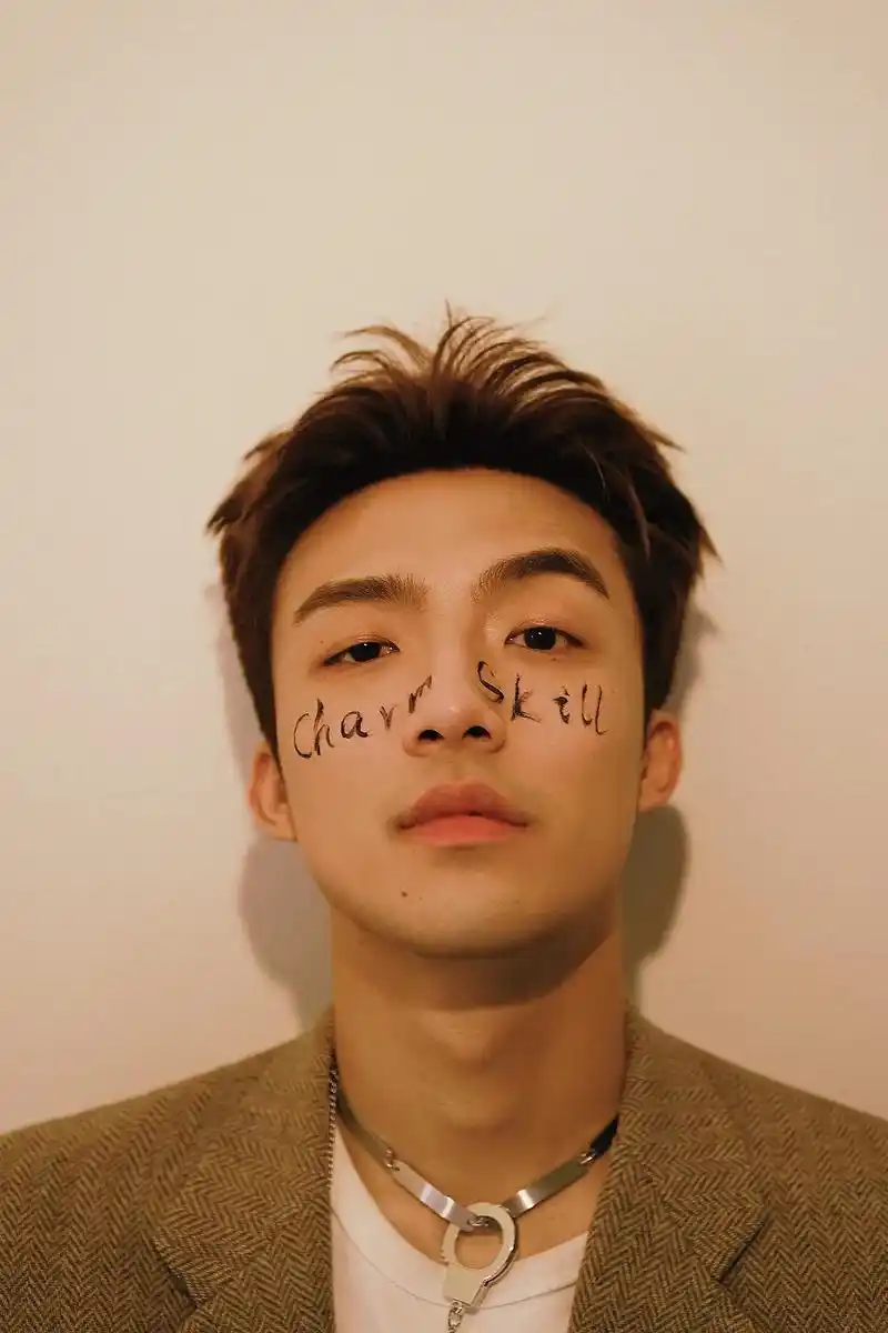 hi #刘亚仁同款照片  #图文来了  #短发 #帅哥 - 抖音