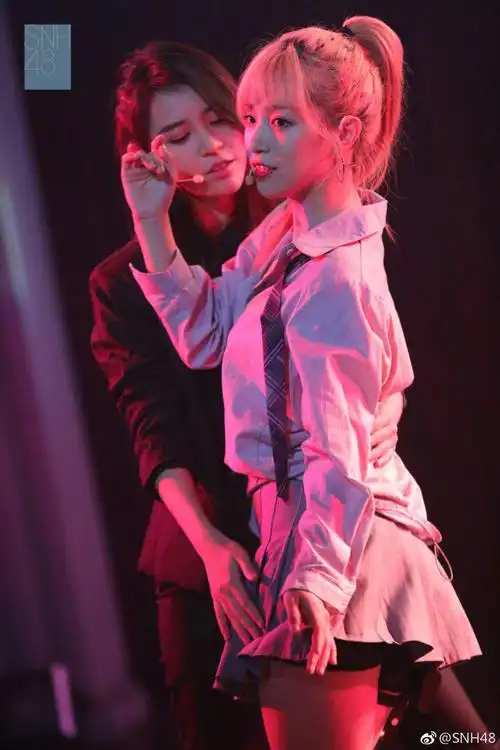 世界欠戴萌一个莫寒 _ 哔哩哔哩相簿