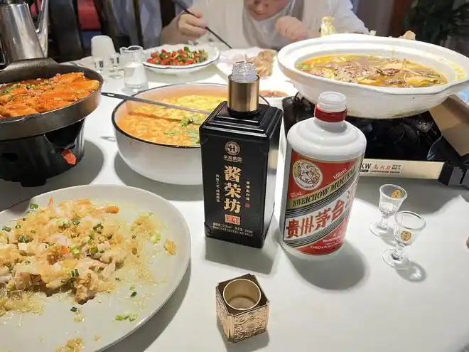 云贵川酒桌"怪象"本地人从不喝茅台,而钟爱这4款,是真的吗?